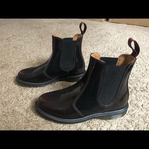 Dr. Martens Women’s Flora Leather Chelsea Boots. Never worn. Size 37 Burgandy